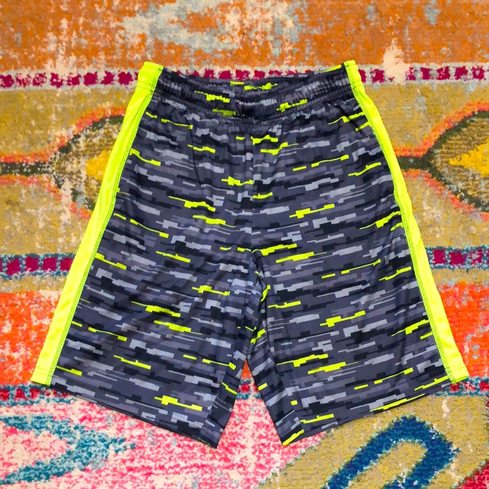 🧜🏼‍♀️3 for $15 listing!🧜🏼‍♀️ old navy shorts size large (10/12)